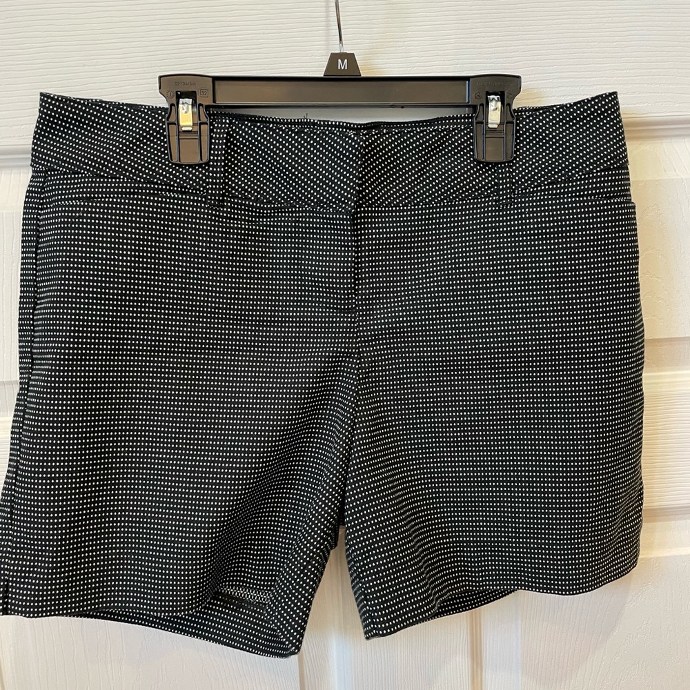The Limited Shorts size 6